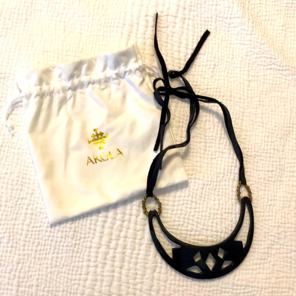 Akola black horn statement necklace - Picture 1 of 4